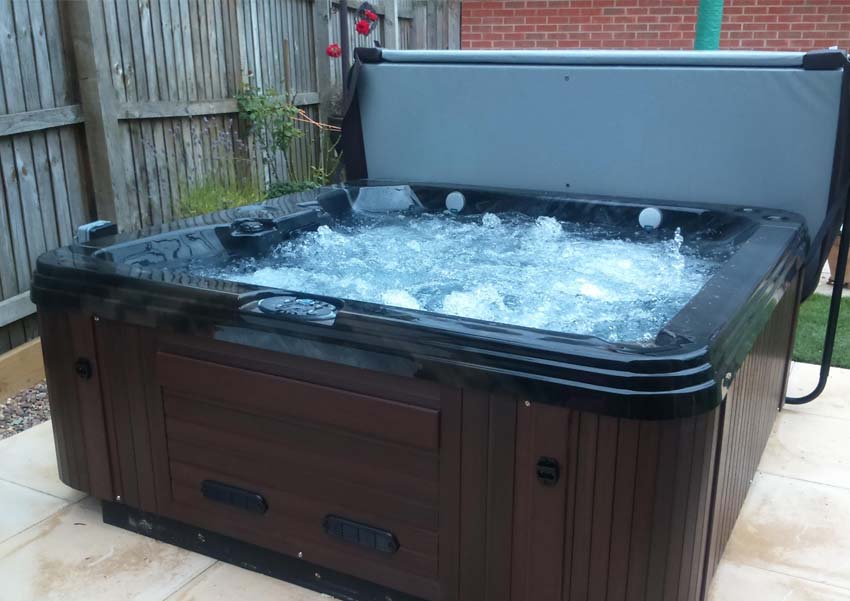 The Islander 5 Person Hot Tub Coast Spas